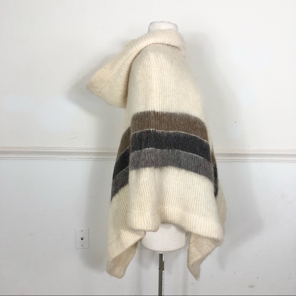 Vintage WOOL cream hooded Cape made in ICELAND - Picture 6 of 11